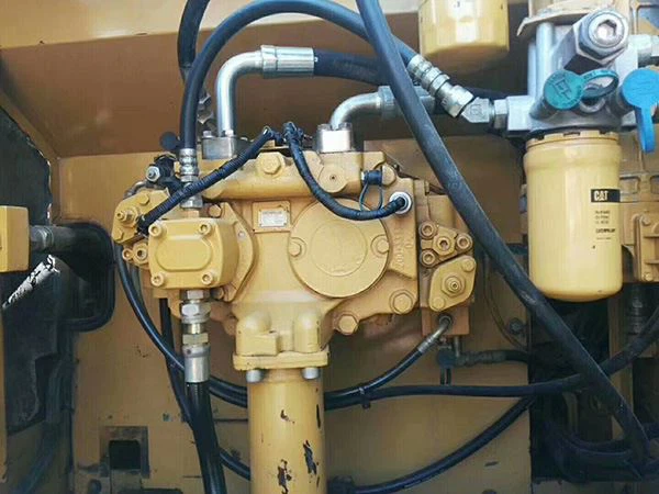 Used Carter 323D Excavator