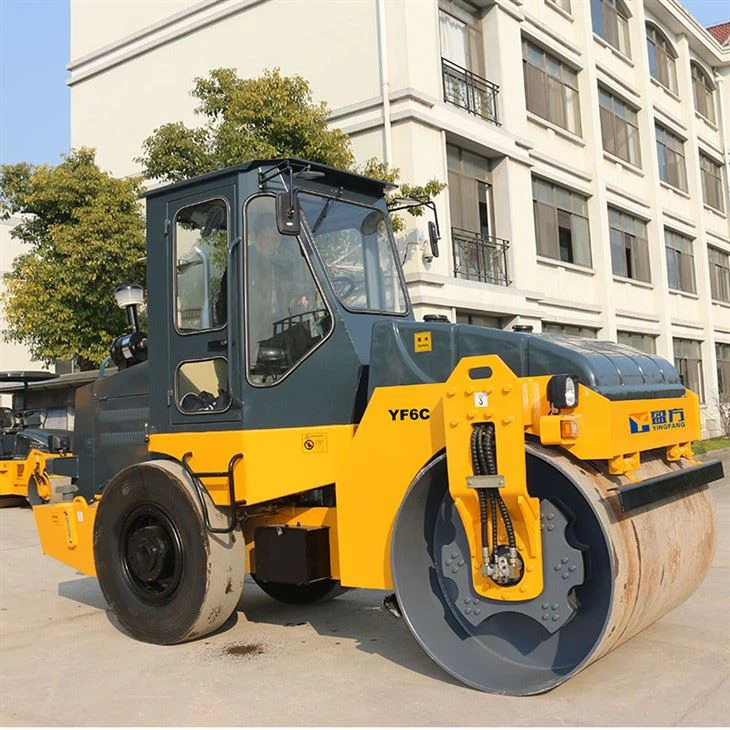 Straßenwalze mit hydraulischem Antrieb